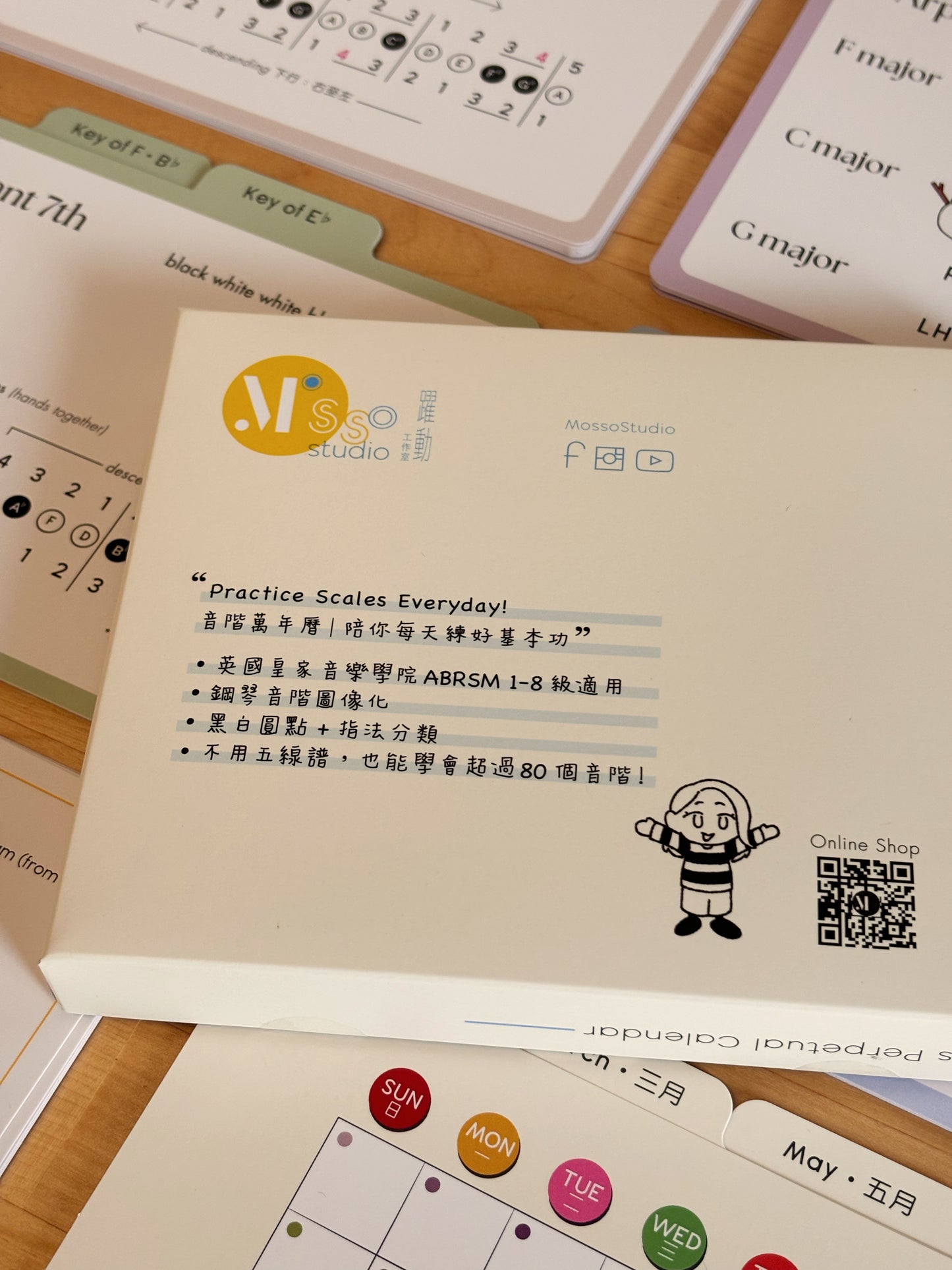 Promotion Set 優惠套裝: 《Scales Dots for Piano 點點鋼琴音階》書本 &《Scales Perpetual Calendar 音階萬年曆》